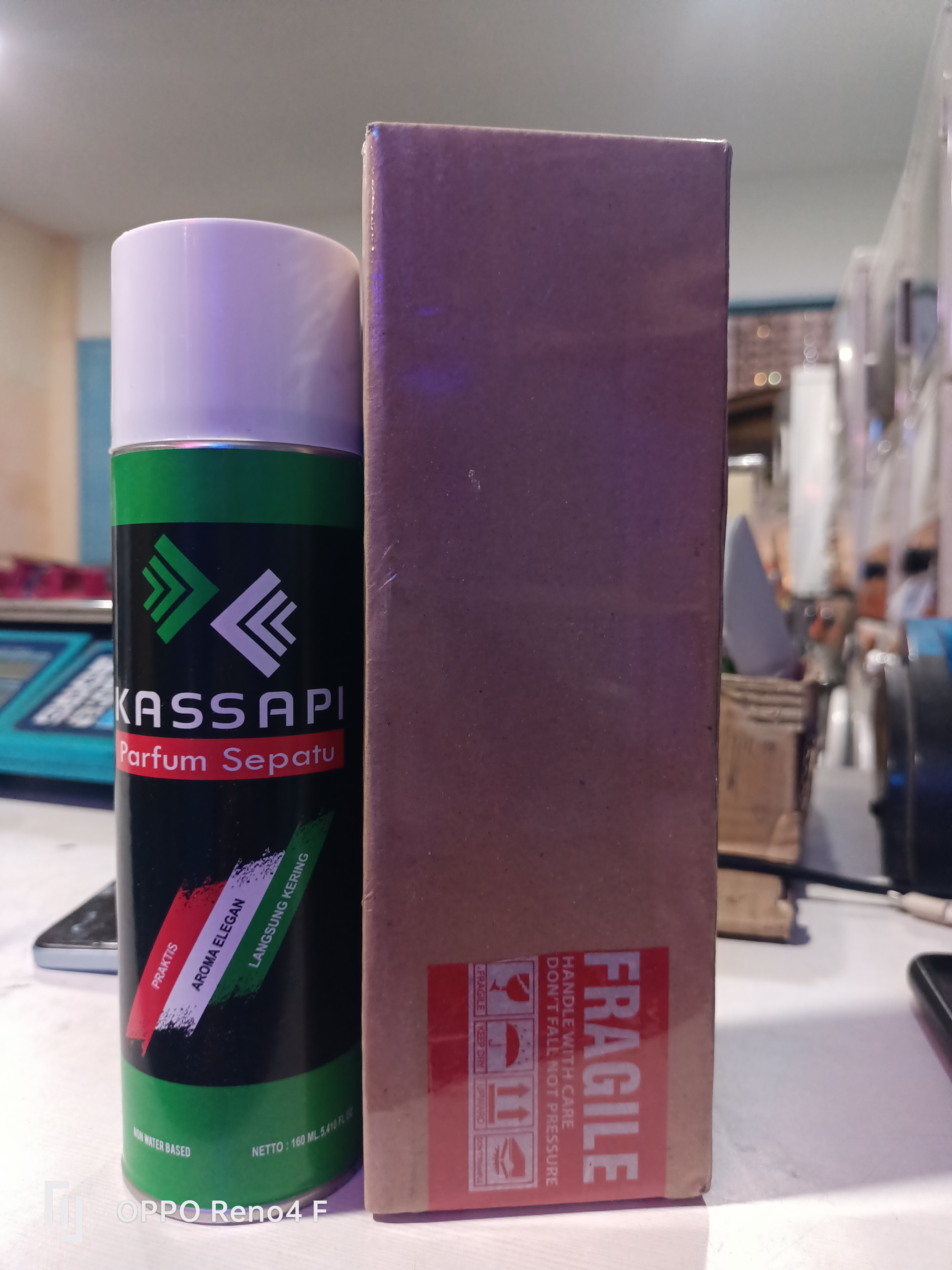 Parfum sepatu 